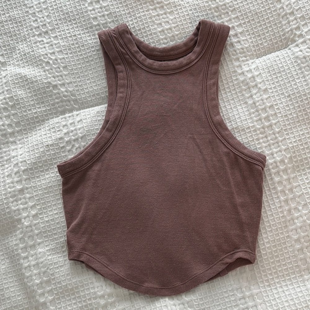 Lululemon cropped high neck tank
